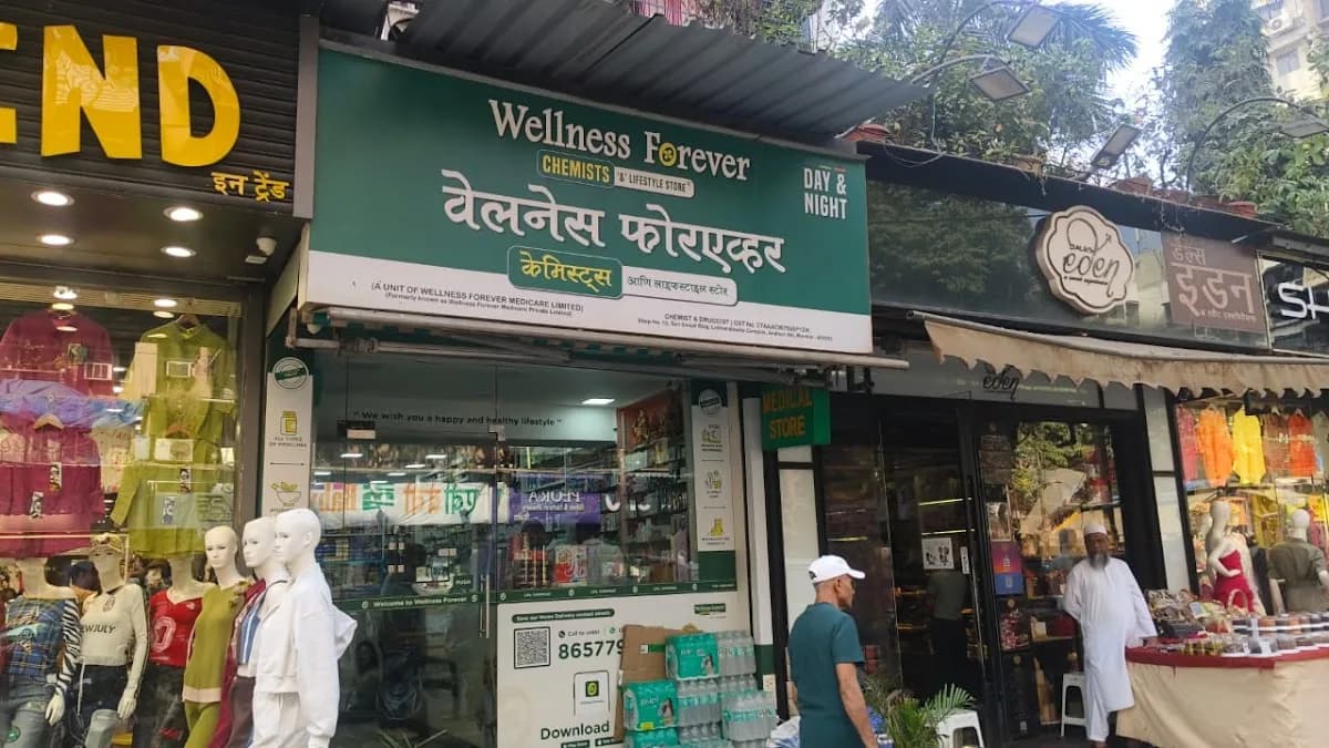 Wellness Forever Pharmacy - Lokhandwala, Andheri West, Mumbai image 1