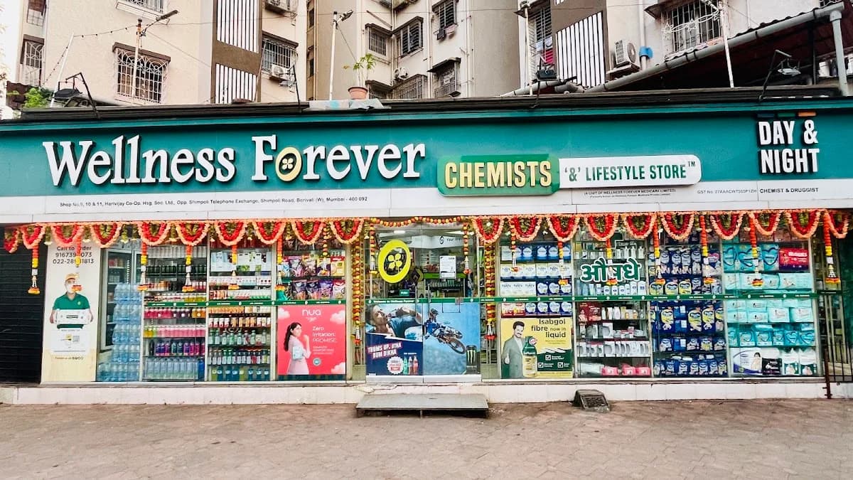 Wellness Forever Pharmacy - Borivali Shimpoli Road image 1