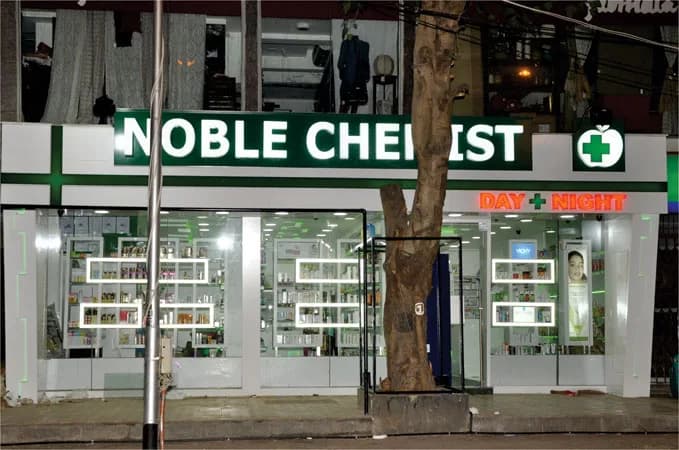 Noble Chemist image 1