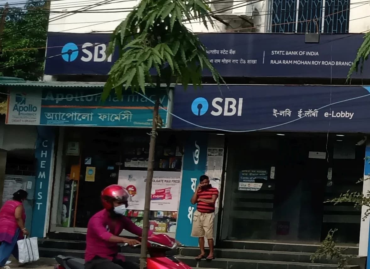 Apollo Pharmacy James Long Chowrasta Crossing